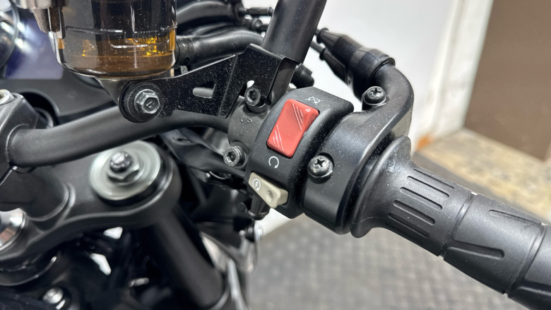 Kawasaki Z R900EKF (19MY)